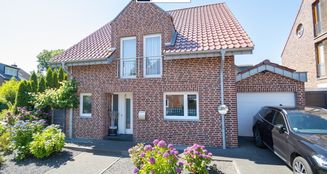 von_poll_real_estate_property_25047029_image_0