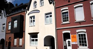 von_poll_real_estate_property_25047038_image_0