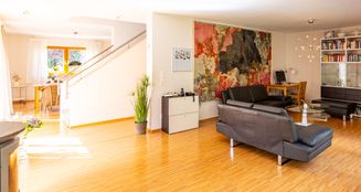 von_poll_real_estate_property_25047041_image_1