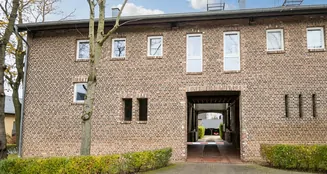 von_poll_real_estate_property_25047045_image_1