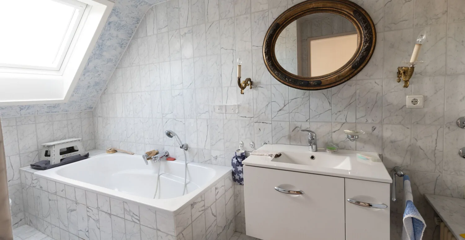 Tageslicht-Wannenbad