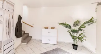 von_poll_real_estate_property_2504746A_image_18