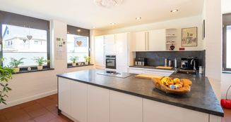 von_poll_real_estate_property_25047033_image_2