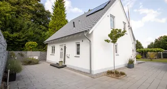 von_poll_real_estate_property_25047035B_image_2