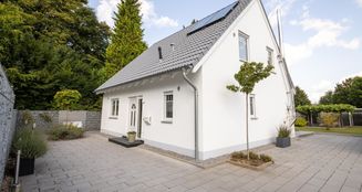 von_poll_real_estate_property_25047035_image_0