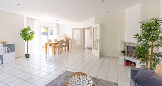 von_poll_real_estate_property_25047028_image_2