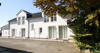 von_poll_real_estate_property_23047050D_image_2