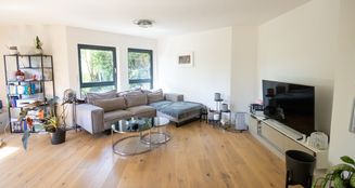 von_poll_real_estate_property_25047032_image_1