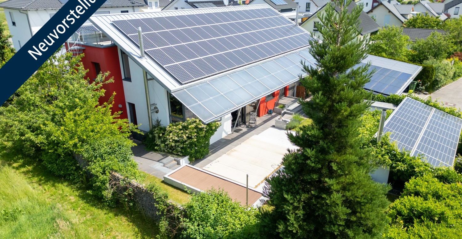 Modernes Haus mit Einliegerwohnung, Pool & PV-Ertrag, in Sackgassenlage – ca. 298 m² Gesamtfläche