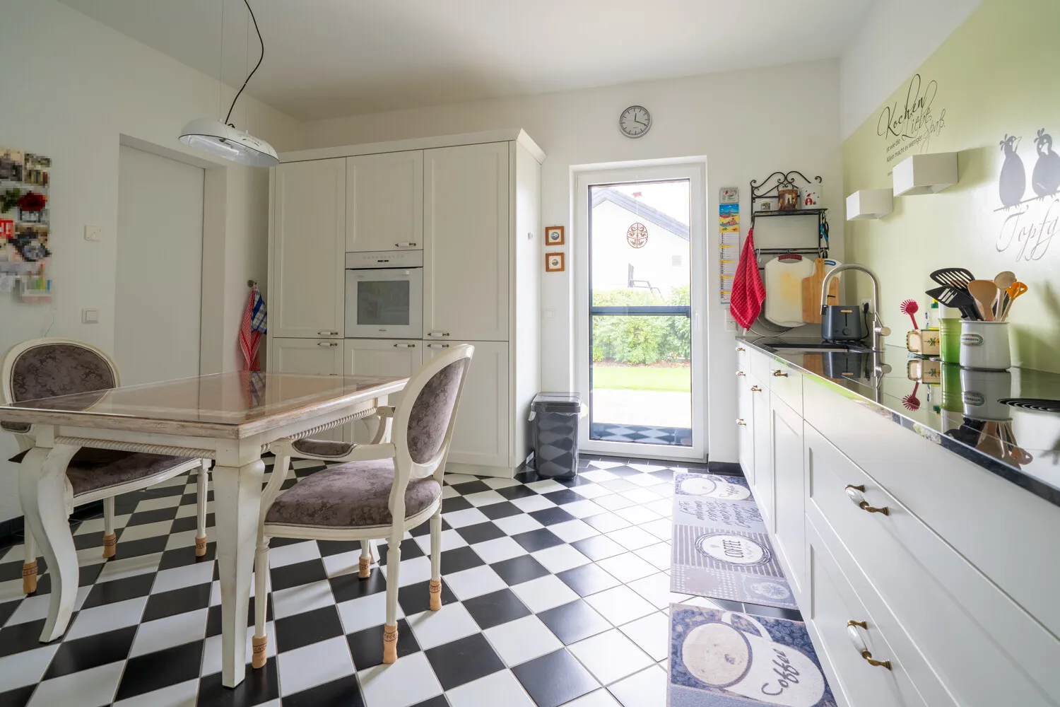 hochwertige Wohnküche