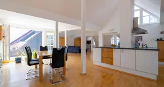 von_poll_real_estate_property_25060005.VM_image_0