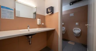 von_poll_real_estate_property_21060012_image_15