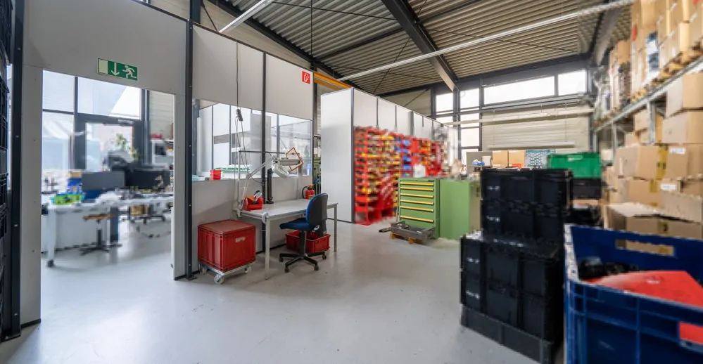 Hallenanbau, Büro und Lager