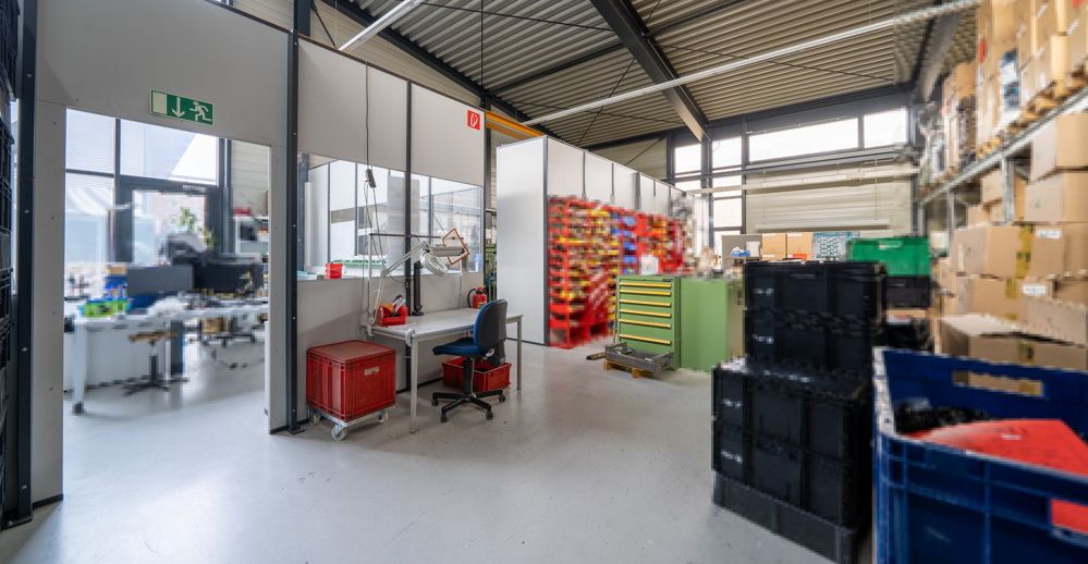 Hallenanbau, Büro und Lager