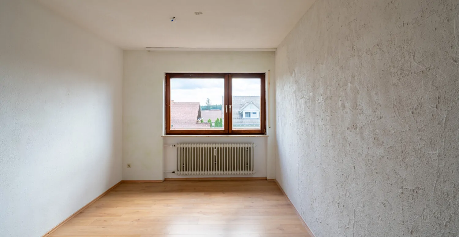 Zimmer Obergeschoss (mit angrenzender ehemaliger Küche)