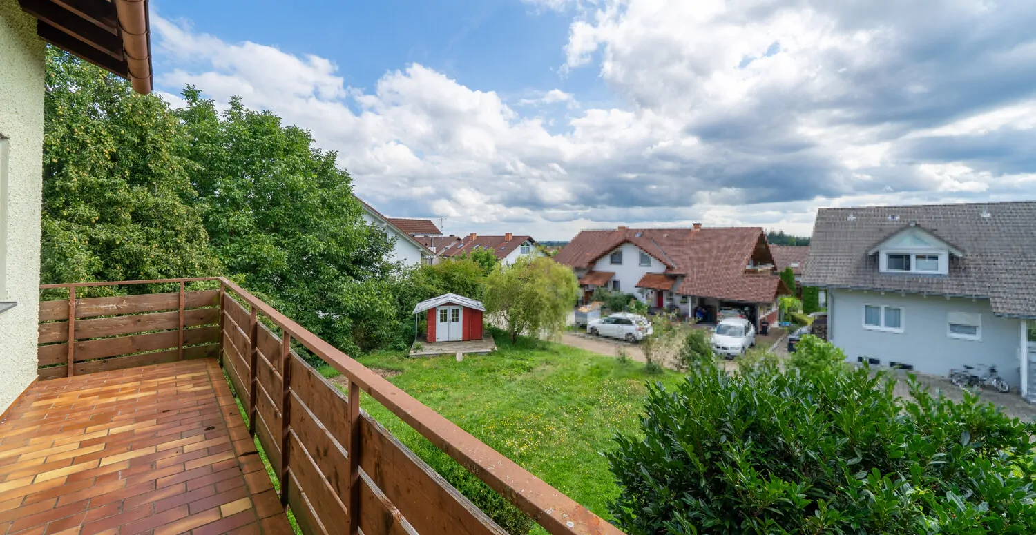 Balkon mit Süd-Ost-Ausrichtung