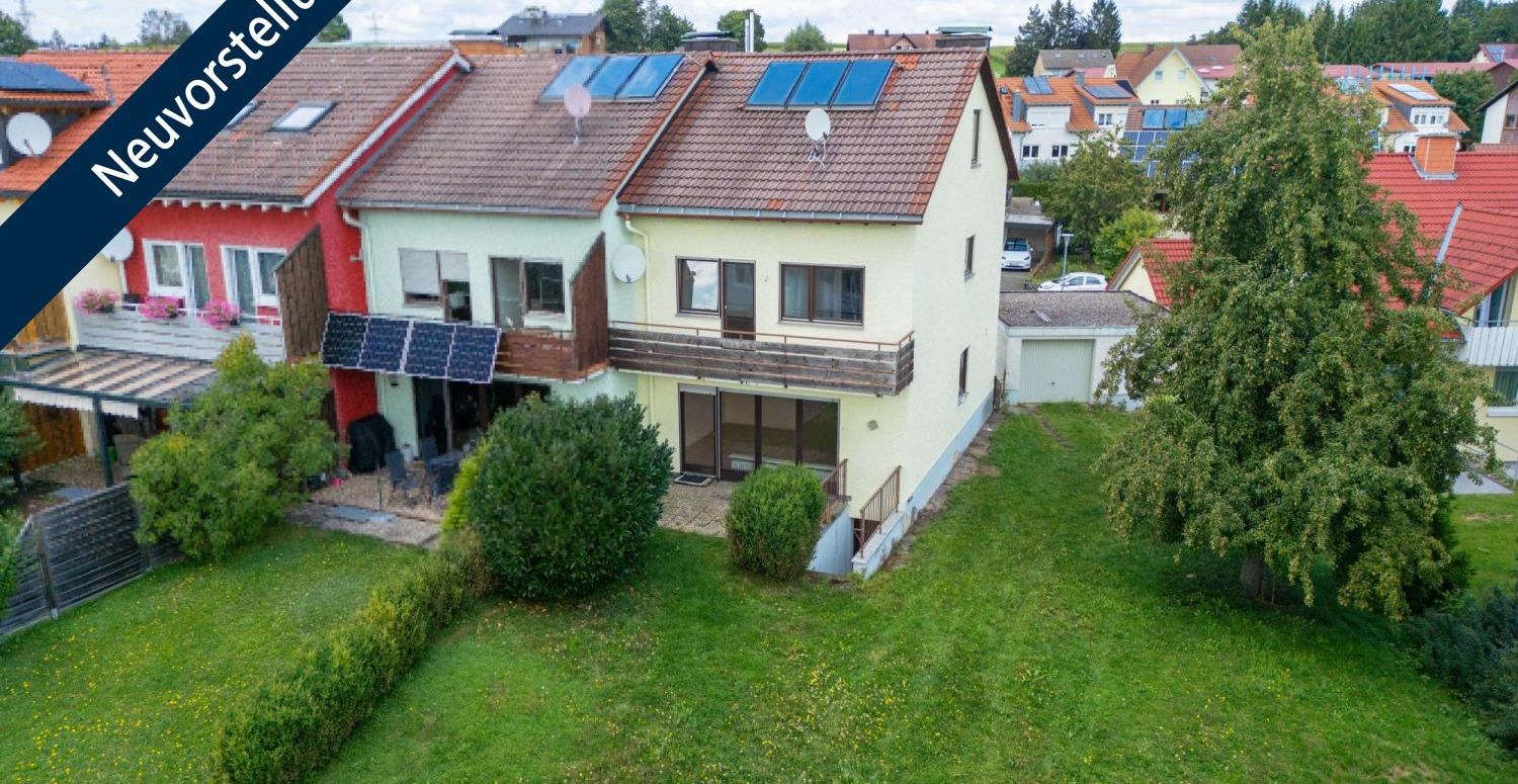 Reiheneckhaus mit Platz für die Familie und Ruhe im schönen, großen Garten - in Bonndorf i.S.