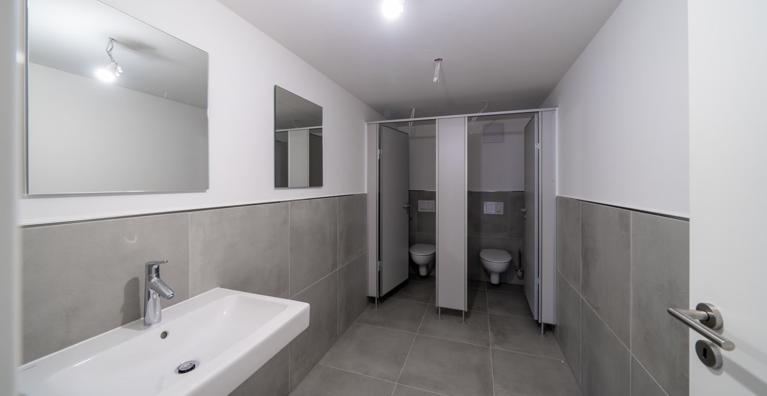 Toilette Damen