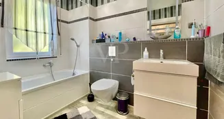 von_poll_real_estate_property_25068039_image_6