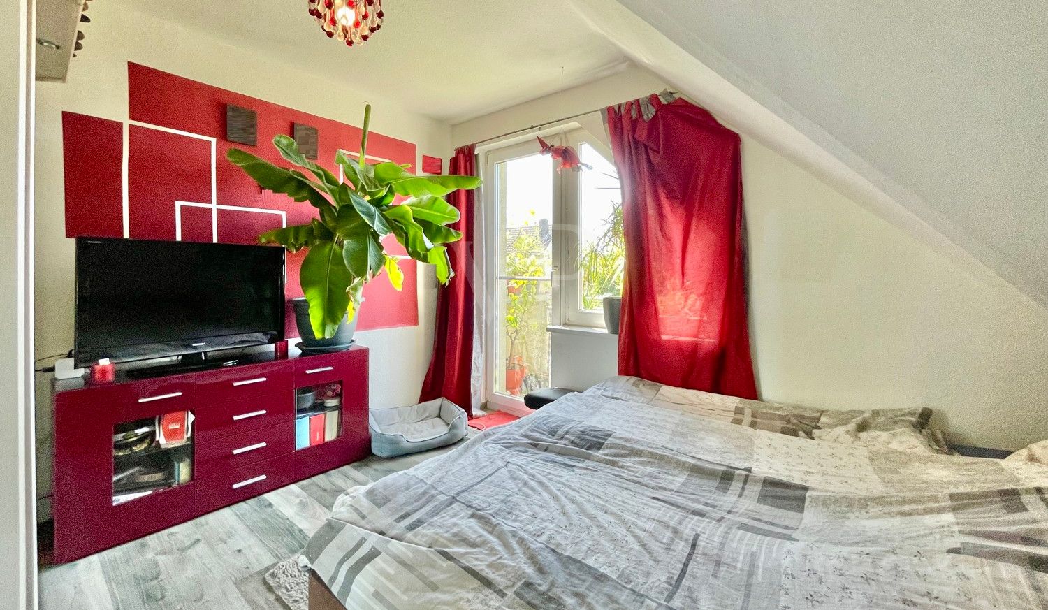 Schlafzimmer DG