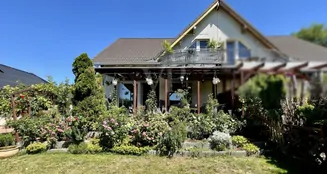 von_poll_real_estate_property_25068039_image_0