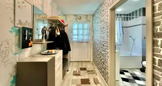 von_poll_real_estate_property_25068039_image_2