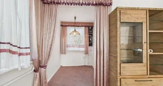 von_poll_real_estate_property_25068050_image_15