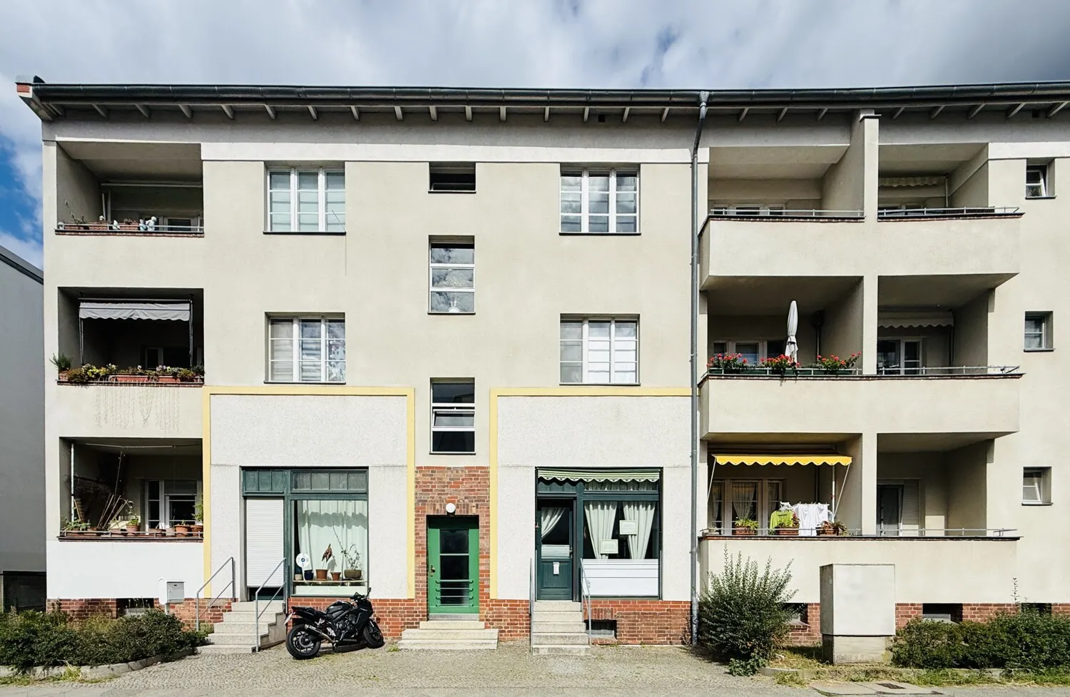Straßenansicht