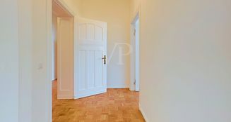 von_poll_real_estate_property_250680353OG_image_6