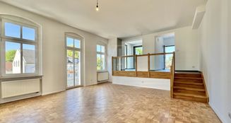 von_poll_real_estate_property_250680353OG_image_0
