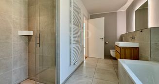 von_poll_real_estate_property_25068036_image_11