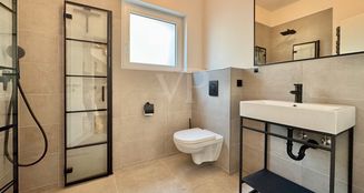von_poll_real_estate_property_25068036_image_10