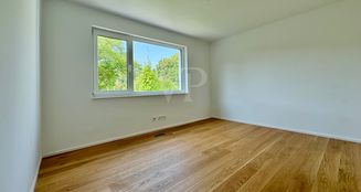 von_poll_real_estate_property_25068036_image_12