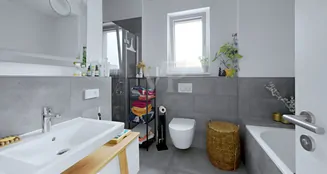 von_poll_real_estate_property_25068046_image_8