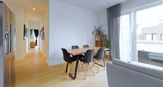 von_poll_real_estate_property_25068046_image_0