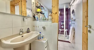 von_poll_real_estate_property_25068058_image_5