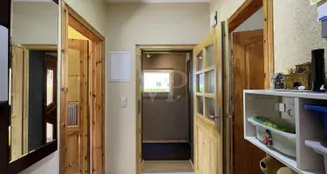 von_poll_real_estate_property_25068053_image_2