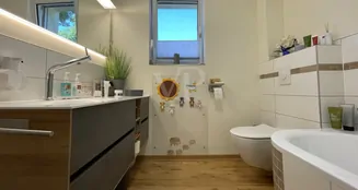 von_poll_real_estate_property_25068053_image_4