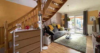 von_poll_real_estate_property_25068053_image_6