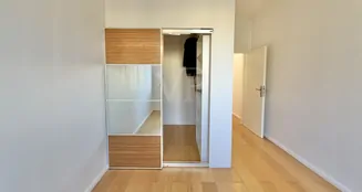 von_poll_real_estate_property_25068055WE36_image_7