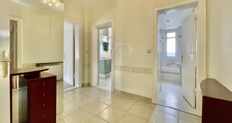 von_poll_real_estate_property_25068052_image_20