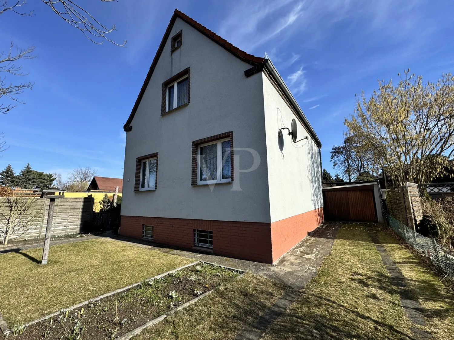 Straßenansicht
