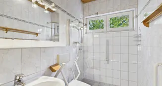 von_poll_real_estate_property_25068062_image_9