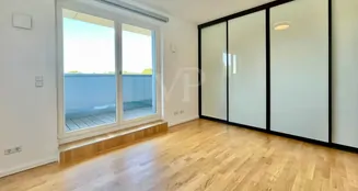 von_poll_real_estate_property_25068061WE42_image_3