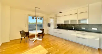 von_poll_real_estate_property_25068061WE42_image_5