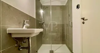 von_poll_real_estate_property_25068060WE41_image_23