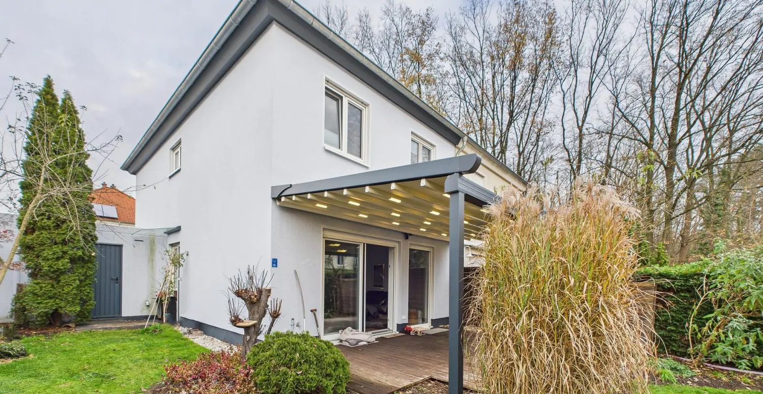 Hausansicht vom Garten