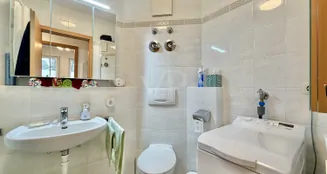 von_poll_real_estate_property_26068007_image_8