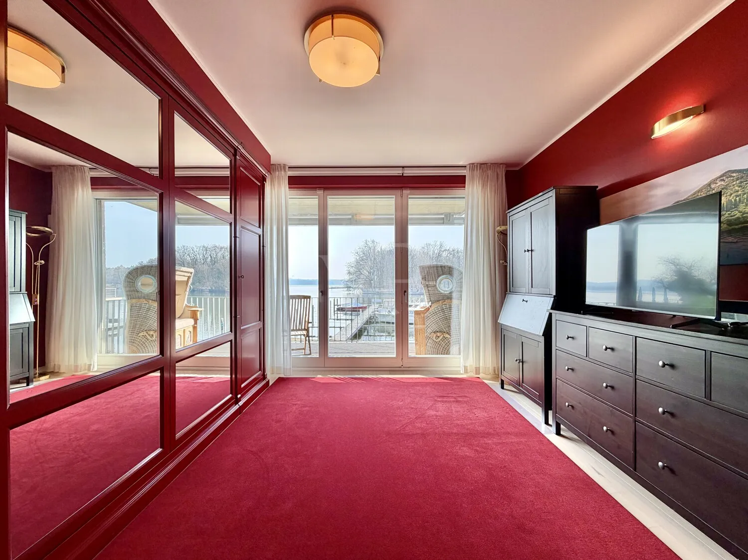 Gästezimmer mit Balkonzugang