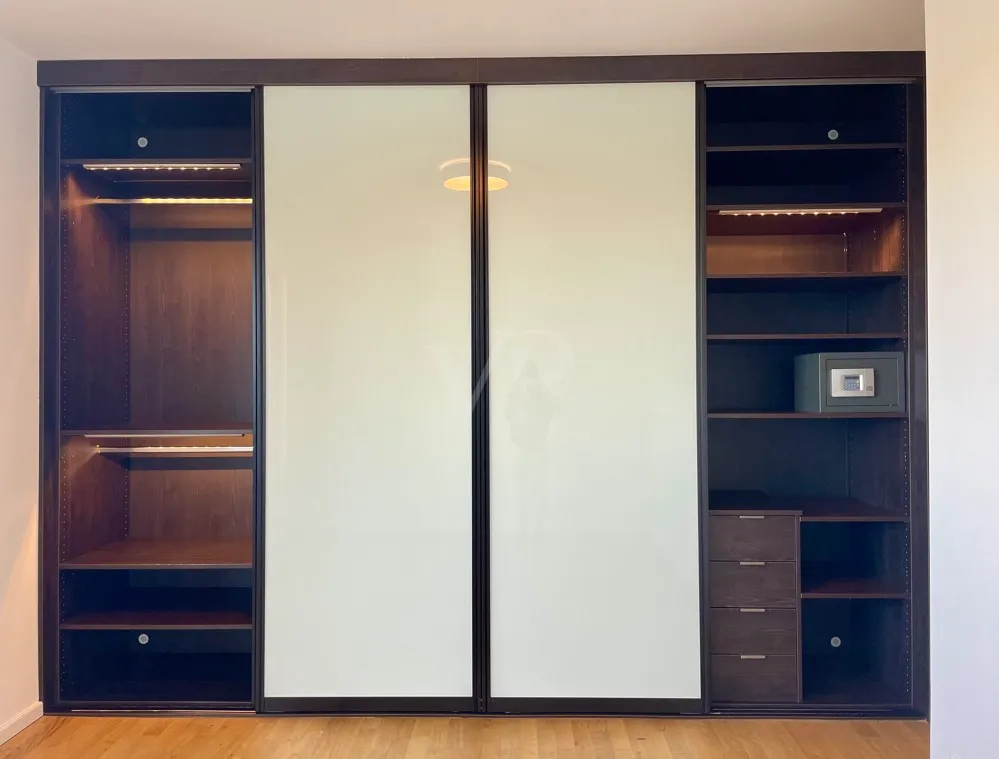 Einbauschrank Zimmer II